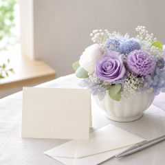 お供え花に添えるメッセージカードと花の生成イメージ