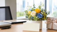 昇進祝いや栄転祝いの花ギフトに添えるメッセージカードの生成イメージ